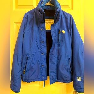 Abercrombie and Fitch warm winter coat!! AF size Small!